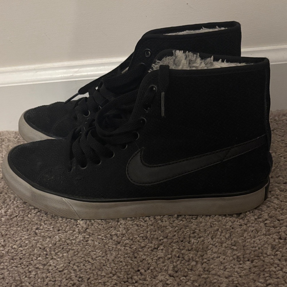 Nike Black High-Top Sneakers with Gray Sole and faux fur lining